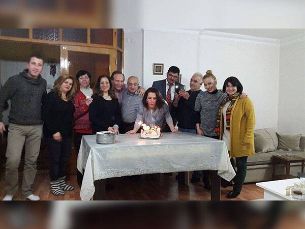 Hadiye Hanıma nice mutlu yıllar diliyoruz