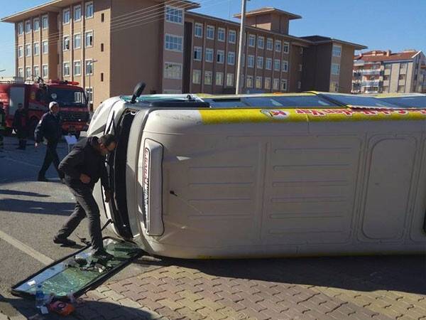 Selçuklu'da kaza, 3 yaralı