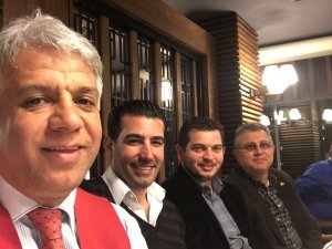 Ahmet Arıcı, Çuhadar ve dostları bir arada