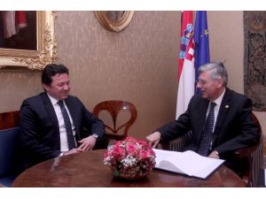 Zagreb Büyükelçisi Tuta Meclis Başkanı Reiner ile görüştü
