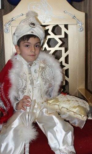 Ali Sefa sünnet oldu