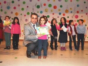 Mehmet Özdemir İlkokulu'nda okuma yazma töreni