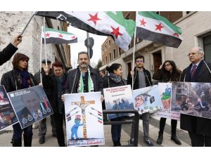 Roma'da Rusya'ya Suriye protestosu