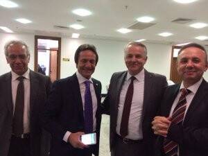 Nafiz Zorlu başarılı meclis üyelerimiz ile birlikte