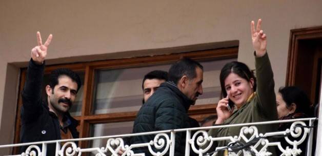 Saldırıyı kutlayan HDP'liler gözaltına alındı