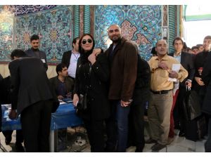 İran'daki seçimler