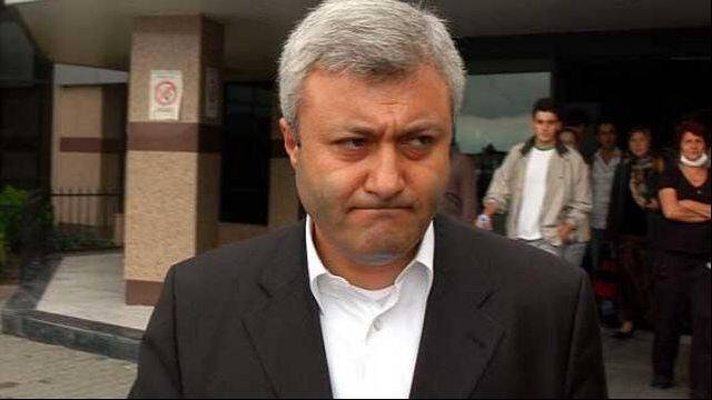 Tuncay Özkan Özür diledi