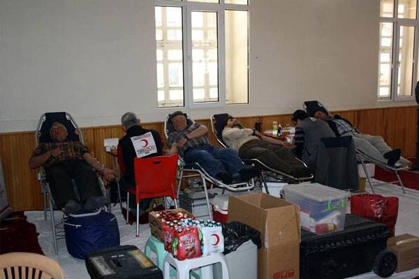 Derbent, cami'de kan bağışı