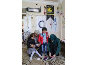 Suriyeli öğrencilere yardım