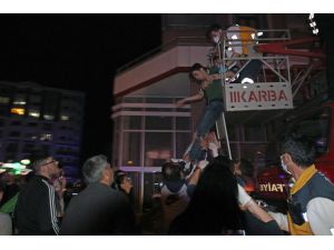Trabzon'da apartmanda yangın