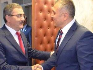 Rektör Şahin'den AK Parti'ye ziyaret!
