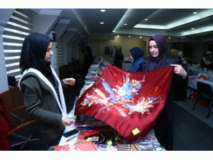 Azerbaycanlı ve Türk kadınlardan ortak kermes