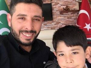 Kaan Tüzün ile Emirhan Tüzün’den sevgi selfiesi