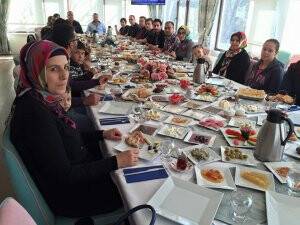 Veterinerler geleneksel kahvaltı programında