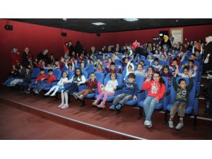 Pursaklar halkı sinemayı sevdi