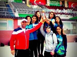 Ramazan Hoca öğrencileri ile başarıya doymuyor