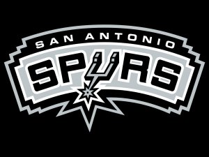 San Antonio Spurs evinde yıkılmıyor