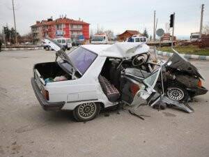 Zincirleme kaza 1 cana mal oldu