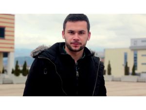 Bosna'daki öğrenciler terörü 4 dilde kınadı