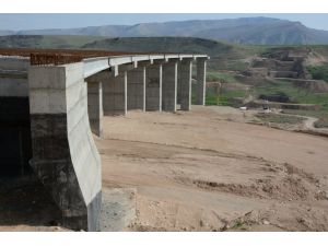 Türkiye'nin 4. büyük asma köprüsünde sona doğru