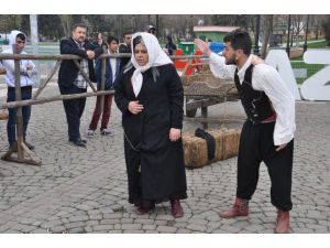"Çanakkale Platosu" Gaziantep'te sahnelendi