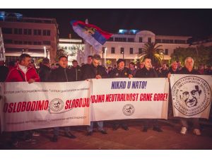 Karadağ'da NATO karşıtı protesto