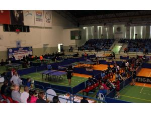 Masa tenisi: Gençler Türkiye Şampiyonası