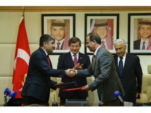 Başbakan Davutoğlu Ürdün'de