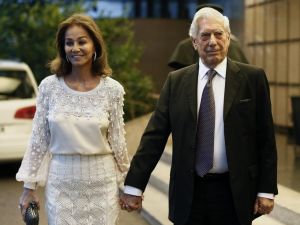 Nobel ödüllü Vargas Llosa için doğum günü kutlaması