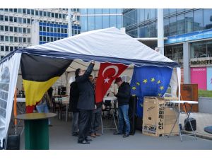 Brüksel’de teröre karşı Türk çadırı