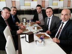 Dost buluşmaları sürüyor