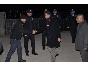 Kaman Kaymakamı Şen, uygulama yapan polisleri denetledi
