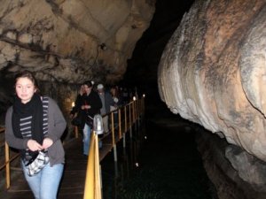 Tınaztepe Mağarası'nda turizm sezonu açıldı