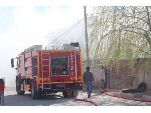 Konya'da ahırda çıkan yangında büyükbaş hayvanlar telef oldu