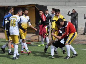 Yozgat’ta amatör küme maçında kavga çıktı