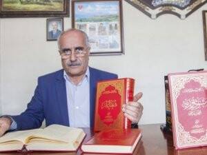 Kendi çabasıyla Osmanlıca öğrendi