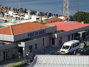 Sığınmacıları taşıyan ilk gemi Midilli'den Dikili'ye geldi