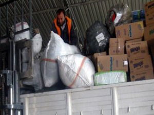 Türkiye'den Yemen'e gönderilen yardım malzemeleri