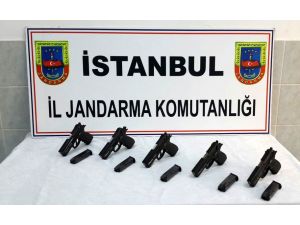 İstanbul'da taklit silah operasyonu