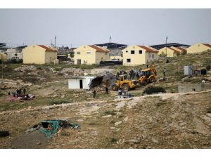 İsrail'den Filistinlilere ait yapılara yıkım