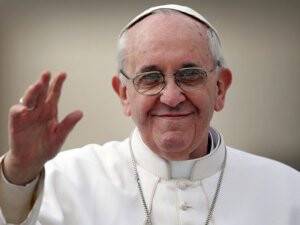 Papa göçmenler için Midilli Adası’na gidecek