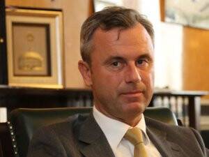 Avusturya'da 'başörtülü bakan atamam' sözleri tepki çekti