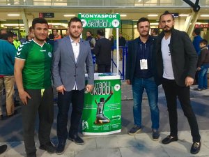 Tuncay ve Nihat Konyaspor futbol okulu tanıtım standında
