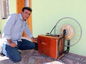 Kendini şarj edebilen jeneratör yaptı!