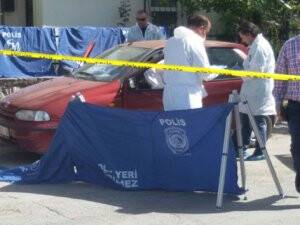 İzmir’de anne ile oğluna arabada infaz