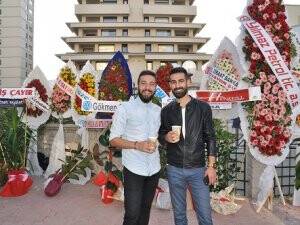 Yakın dostlar açılışta