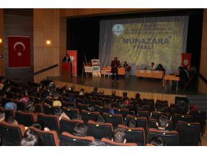 Karaman'da liseler arası münazara yarışması