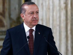 Erdoğan, Galatasaray Kulüp Başkanı Özbek'i kutladı