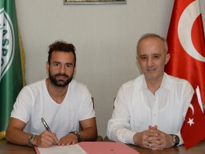 Mehmet Uslu 1 yıl daha Konyaspor’da