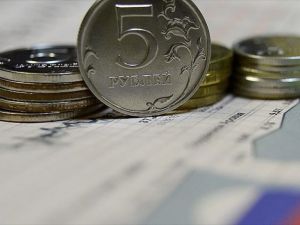 Rusya'da gelirler düşmeye devam ediyor